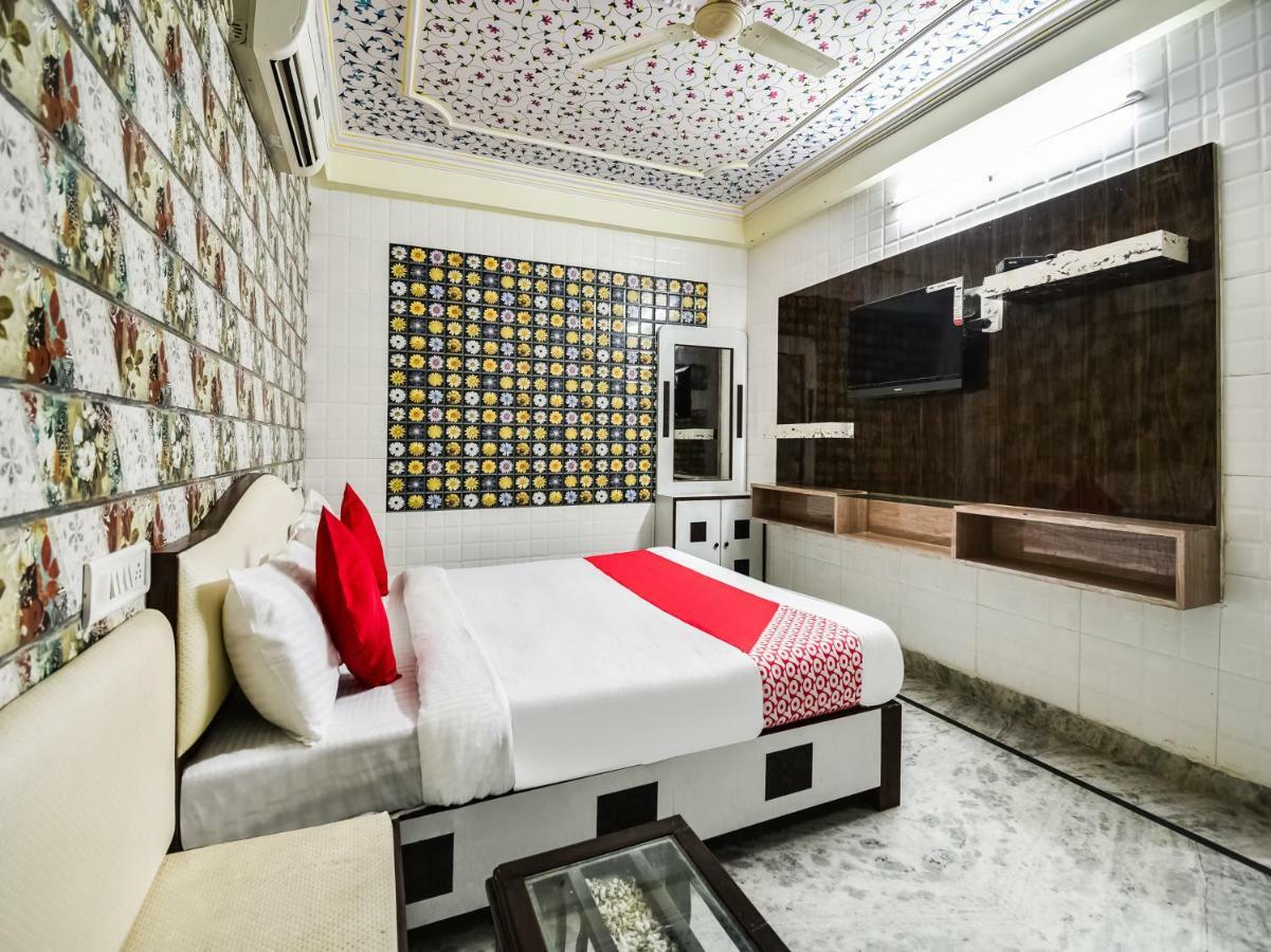 Oyo 48665 Kesar Palace Amer Exterior photo